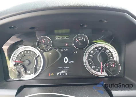 2021 Ram 1500 Classic Warlock 4X4 6'4 Box из США, поврежденный, VIN 1C6RR7GG5MS576998